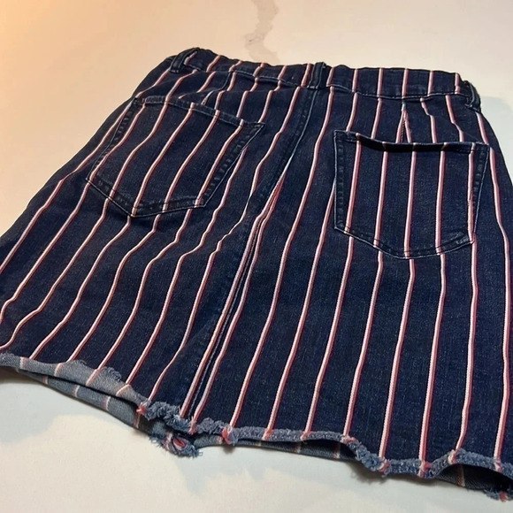Dynamite Blue and Red Denim  Skirt.‎ Size Small - Picture 6 of 8